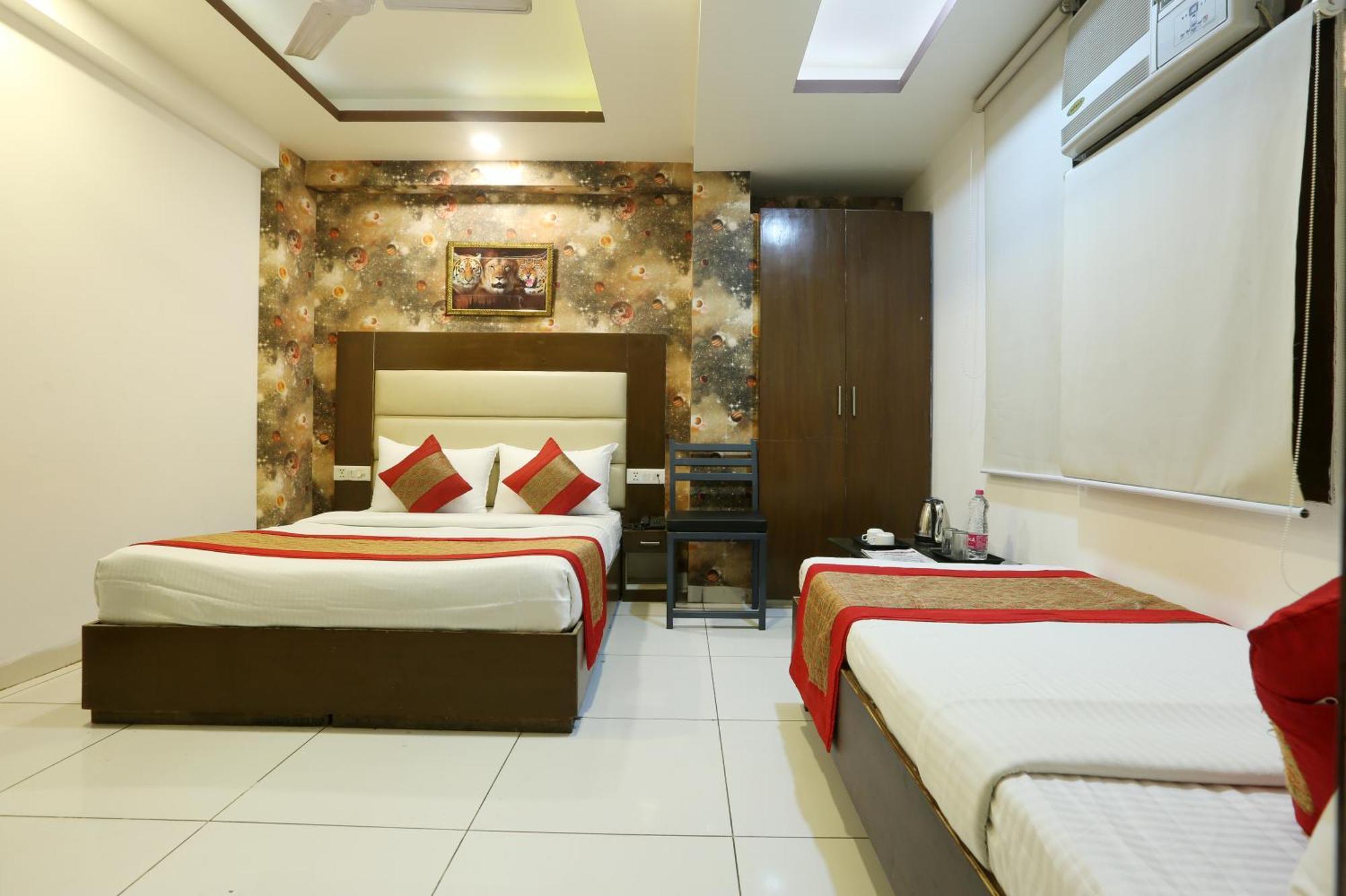 Hotel Triton Grand At Delhi Airport Nuova Delhi Esterno foto